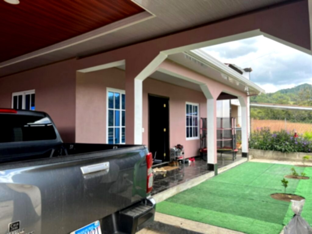 Venta de casas en la esperanza intibuca, 3 habitaciones y banos, valor 2950000