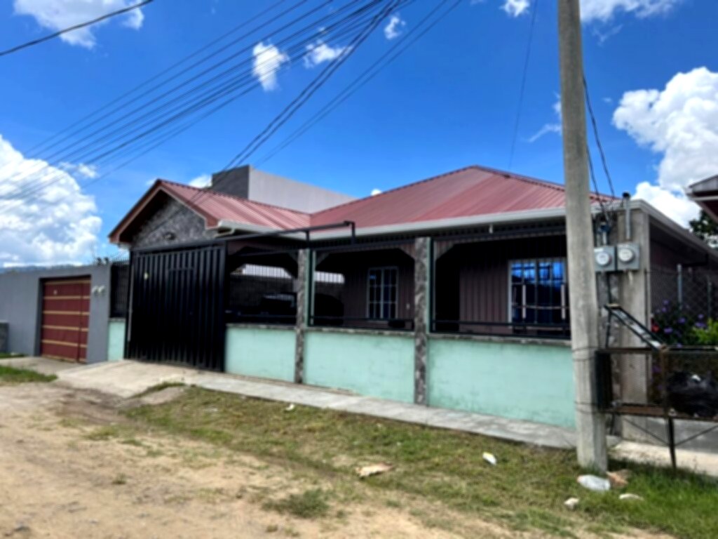 Venta de casas en la esperanza intibuca, 3 habitaciones y banos, valor 2950000