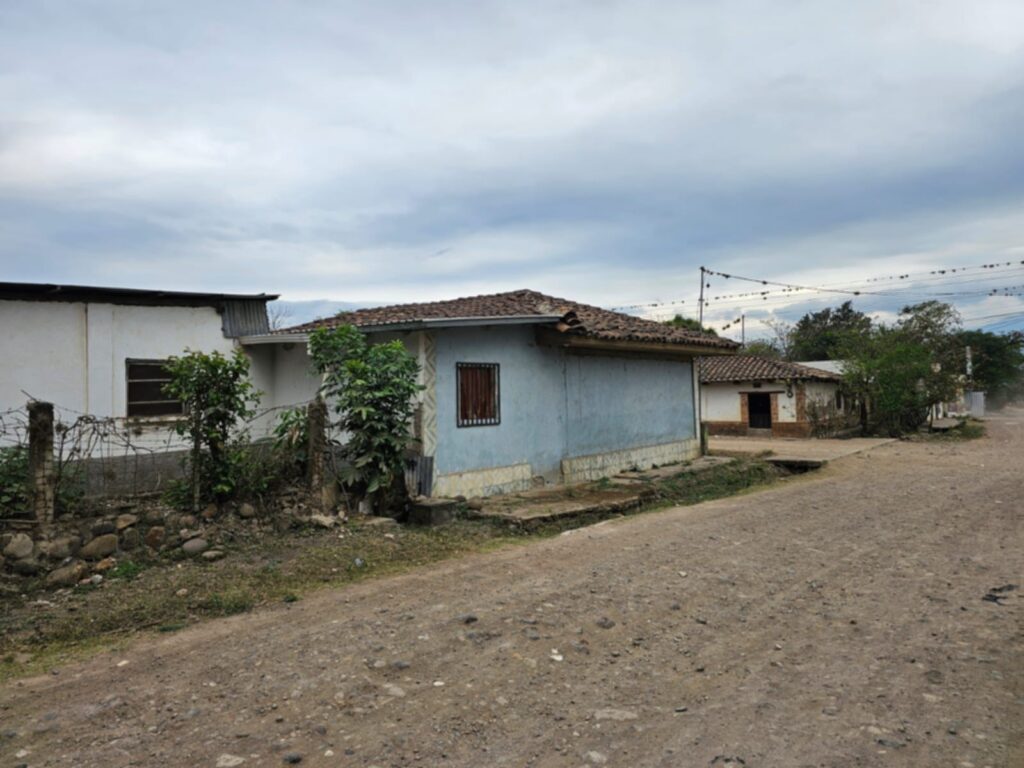 "venta-propiedad-esquina-jesus-de-otoro-intibuca-ocarpa"