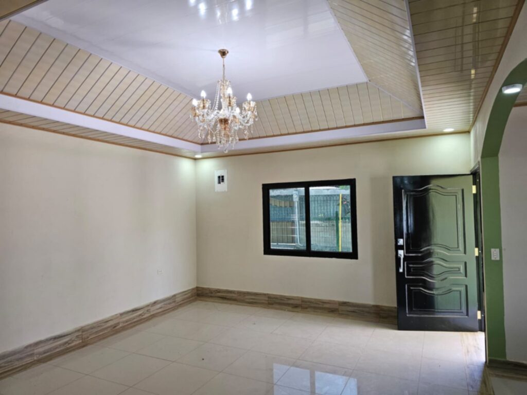 Venta de casa de 3 habitaciones en residencial villa isabela en la esperanza intibuca