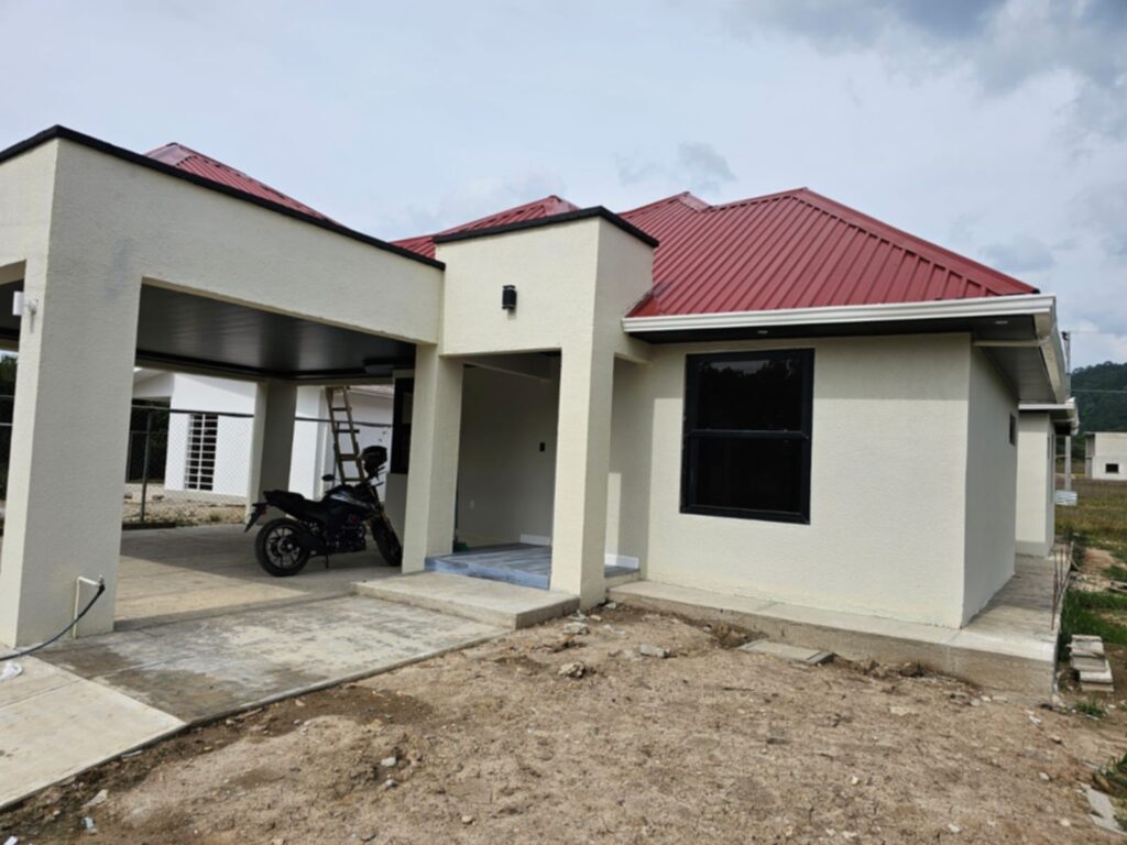 VVenta de casa de 3 habitaciones en la esperanza, intibuca, residencial los arrayanes